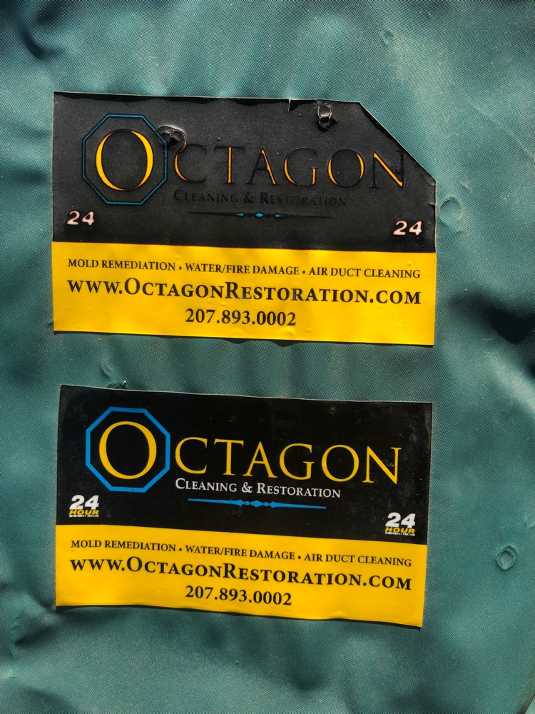 A comparison of a label having no UV lamination vs one with.
